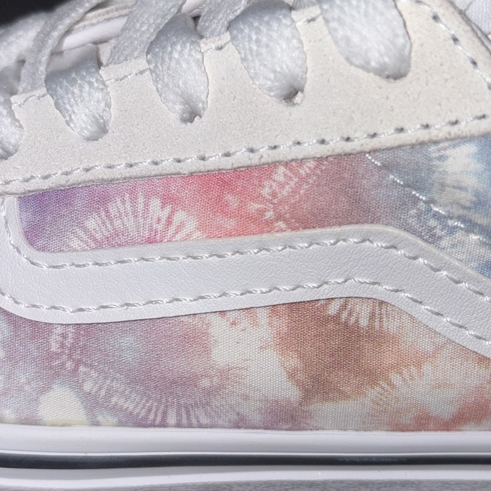 Vans NEW Ward Lace-up Sneaker Heart Tie Dye Size 1 Multi/White - Picture 10 of 13